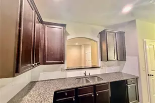 4050 Ironwood Dr, Atlanta, GA 30349 - Photo 5
