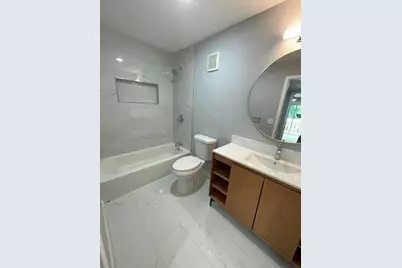 2697 Vinings Central Drive SE, Atlanta, GA 30339 - Photo 9