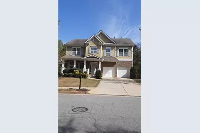132 Lake Shore Parkway, Newnan, GA 30263 - Photo 1