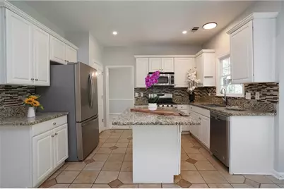 272 Birchmore Walk, Lawrenceville, GA 30044 - Photo 9