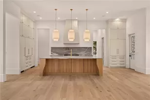 2896 Cravenridge Dr NE, Atlanta, GA 30319 - Photo 19