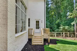 2896 Cravenridge Dr NE, Atlanta, GA 30319 - Photo 77