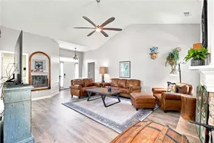 517 Huntgate Rd, Woodstock, GA 30189 - Photo 5