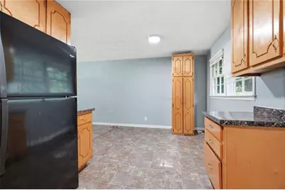 2970 Carriage Lane, College Park, GA 30349 - Photo 11