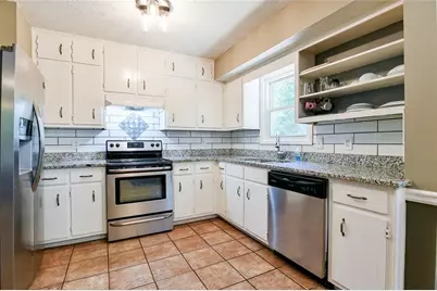 3997 Stacy Lane, Snellville, GA 30039 - Photo 7