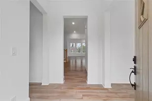 6770 Prelude Dr, Sandy Springs, GA 30328 - Photo 3