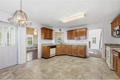 5837 Giles Road, Lithonia, GA 30058 - Photo 15