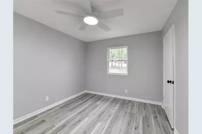 1018 Wayne Drive, Snellville, GA 30078 - Photo 17