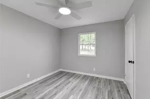 1018 Wayne Dr, Snellville, GA 30078 - Photo 17