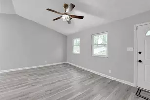 1018 Wayne Dr, Snellville, GA 30078 - Photo 3