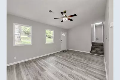 1018 Wayne Drive, Snellville, GA 30078 - Photo 7