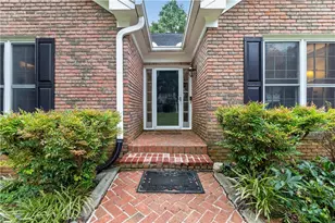 1105 Secret Cove Dr, Buford, GA 30518 - Photo 7
