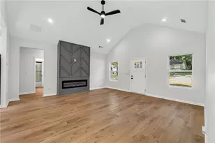 4 N Annie St, Newnan, GA 30263 - Photo 5