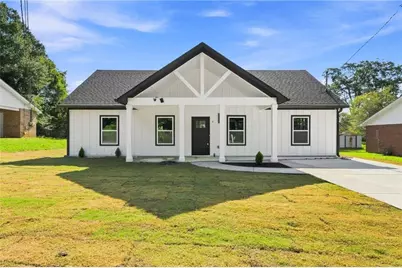 4 N Annie St, Newnan, GA 30263 - Photo 1