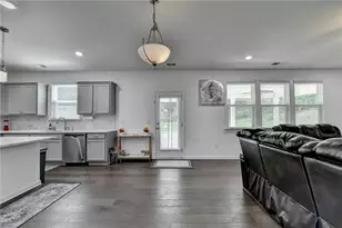 5090 Bellehurst Ln, Cumming, GA 30040 - Photo 17