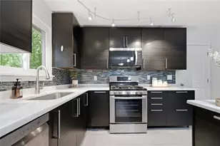 270 Parkmont Ct, Roswell, GA 30076 - Photo 3