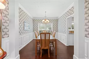 3605 Highland Bluff Dr, Suwanee, GA 30024 - Photo 9