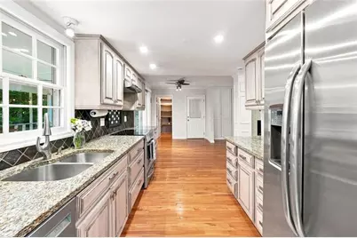 2820 Briarglen Drive, Atlanta, GA 30340 - Photo 15