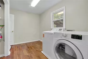 2061 Lullwater Pl, Lawrenceville, GA 30043 - Photo 31
