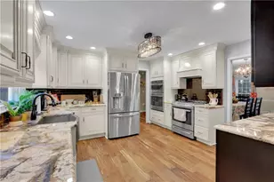 2061 Lullwater Pl, Lawrenceville, GA 30043 - Photo 9