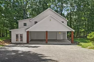 7488 Shadburn Ferry Rd, Cumming, GA 30041 - Photo 77