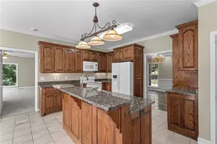 7488 Shadburn Ferry Rd, Cumming, GA 30041 - Photo 23