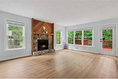 5148 Rocky Glen, Stone Mountain, GA 30088 - Photo 15
