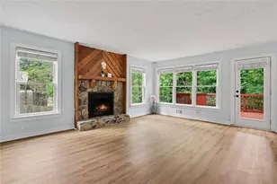 5148 Rocky Glen, Stone Mountain, GA 30088 - Photo 15