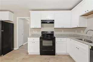 2870 Spring Ridge Cir, Snellville, GA 30039 - Photo 11