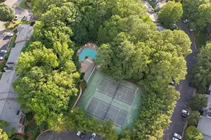 810 Tuxworth Cir, Decatur, GA 30033 - Photo 17