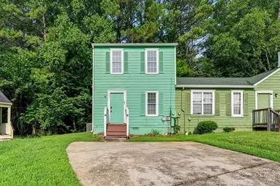 2041 Charter Manor, Lithonia, GA 30058 - Photo 1