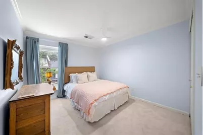 12 Queen Victoria Place NE, Atlanta, GA 30342 - Photo 29