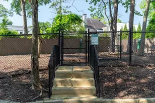 12 Queen Victoria Pl NE, Atlanta, GA 30342 - Photo 53