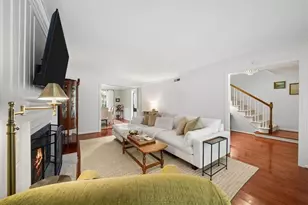12 Queen Victoria Pl NE, Atlanta, GA 30342 - Photo 7
