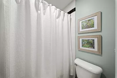 12 Queen Victoria Place NE, Atlanta, GA 30342 - Photo 33