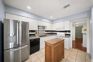 12 Queen Victoria Pl NE, Atlanta, GA 30342 - Photo 9