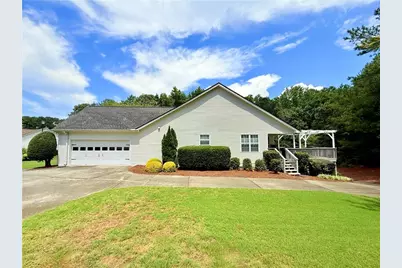 1205 Bonnerton Court, Dacula, GA 30019 - Photo 3
