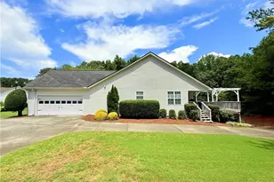 1205 Bonnerton Ct, Dacula, GA 30019 - Photo 3
