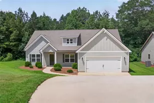 137 Holtz Dr, Carrollton, GA 30117 - Photo 1