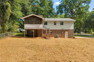 6193 Pine Ln, Douglasville, GA 30135 - Photo 5