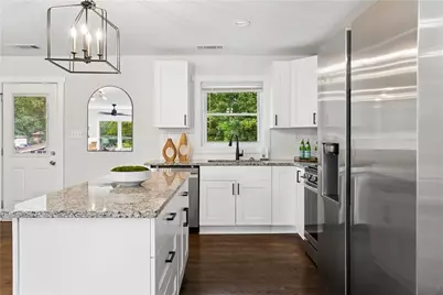 645 Montevista Street SW, Atlanta, GA 30310 - Photo 9