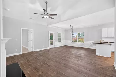 832 Hidden Hollow Circle, Commerce, GA 30529 - Photo 7