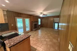 3887 Menlo Dr, Atlanta, GA 30340 - Photo 11