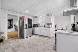 10560 Haynes Bridge Rd, Alpharetta, GA 30022 - Photo 13
