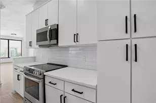 3445 Stratford Rd NE, Atlanta, GA 30326 - Photo 9