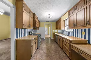 1047 Dixie Rd, Covington, GA 30014 - Photo 27