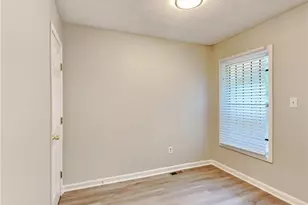 729 Cooper St SW, Atlanta, GA 30315 - Photo 7