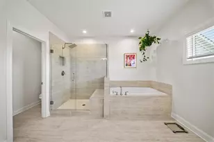 1944 James Red Moore Blvd, Atlanta, GA 30318 - Photo 11
