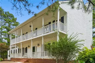 1623 Brentwood Crossing SE, Conyers, GA 30013 - Photo 3