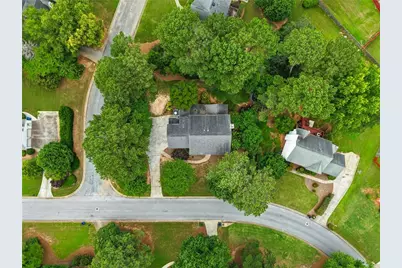 1623 Brentwood Crossing SE, Conyers, GA 30013 - Photo 35